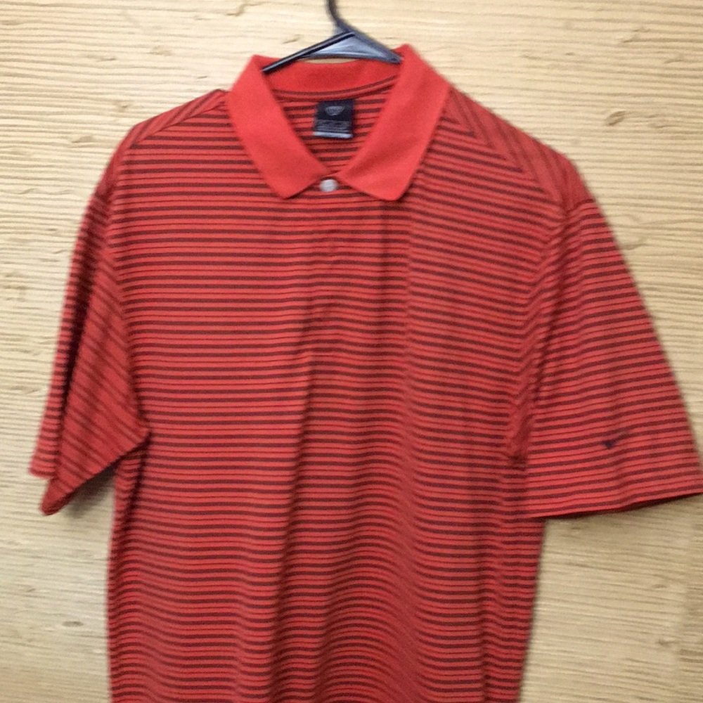 Nike Men’s Medium Dri-Fit shirt sleeve Polo